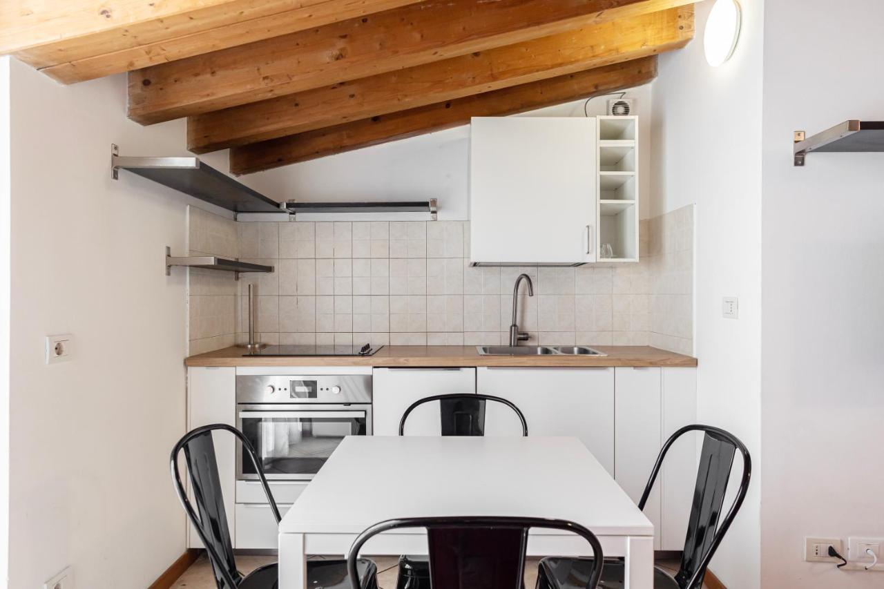 Bilocale Con Splendida Vista In Zona Bovisa Apartment Mailand